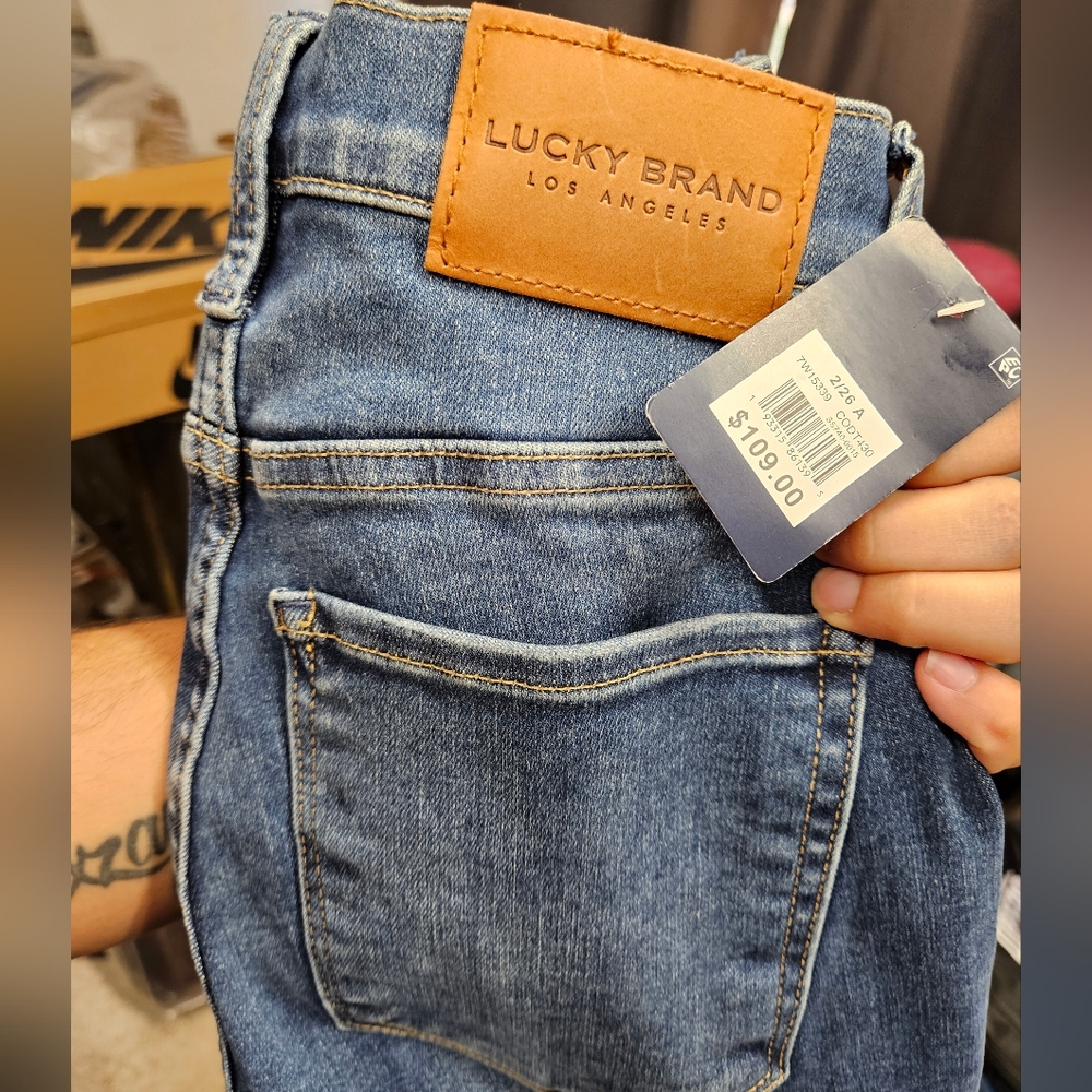 Nwt lucky brand mid rise skinny jeans